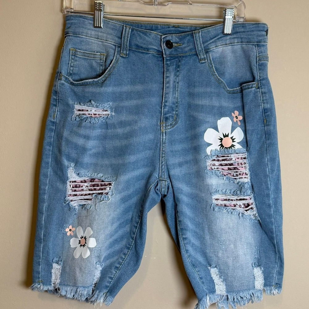 Women's Floral Leopard Patch Distressed Bermuda Denim Jorts Size L Y2K